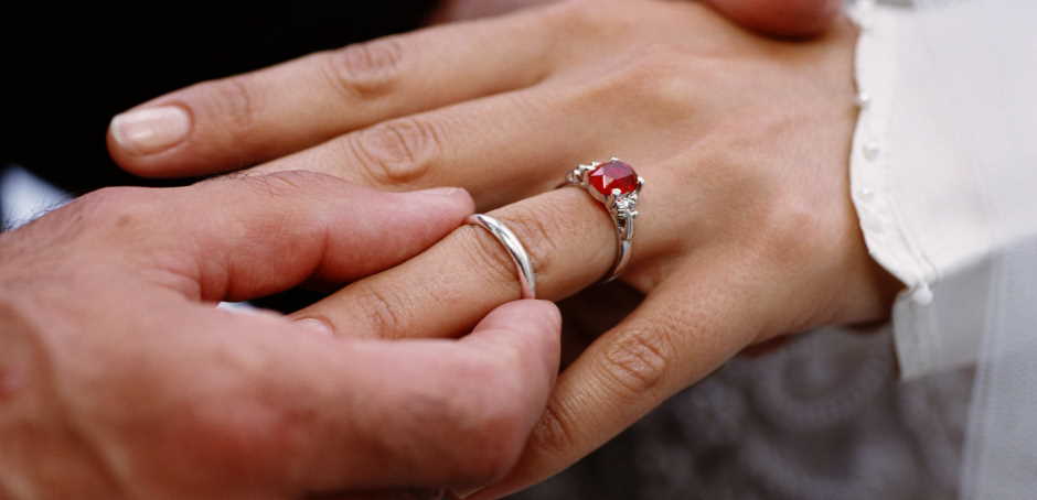 Wear Engagement Ring On Wedding Day